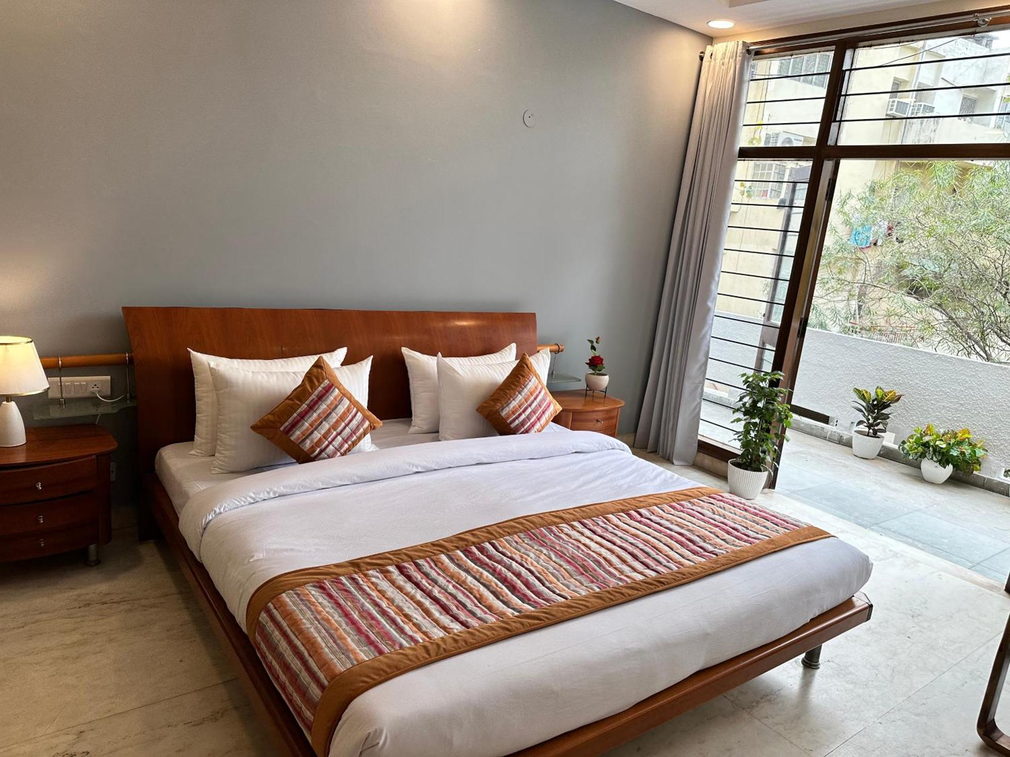 Grove Residency Hauz Khas New Delhi Couple Friendly Hotell Exteriör bild