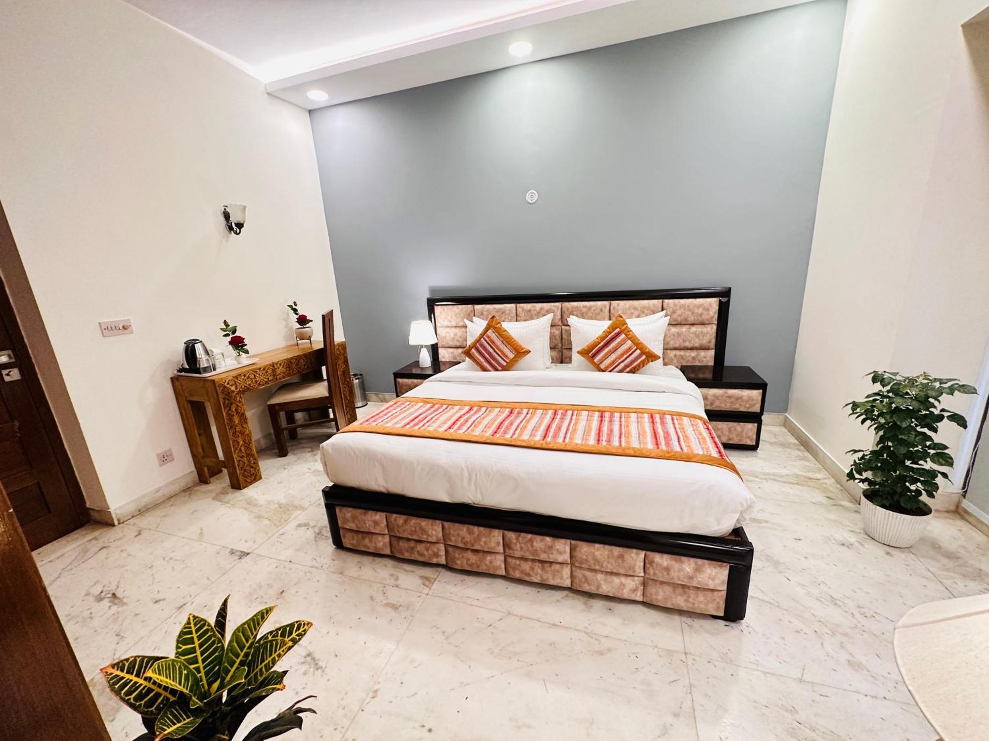 Grove Residency Hauz Khas New Delhi Couple Friendly Hotell Exteriör bild