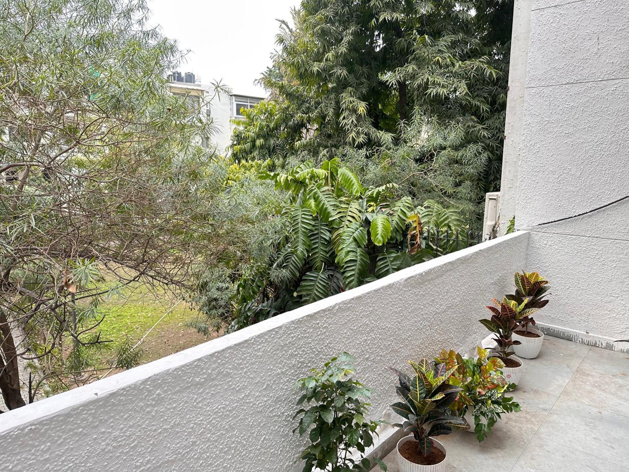 Grove Residency Hauz Khas New Delhi Couple Friendly Hotell Exteriör bild